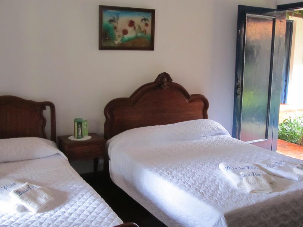 Pousada Rancho Flores Caete Luaran gambar